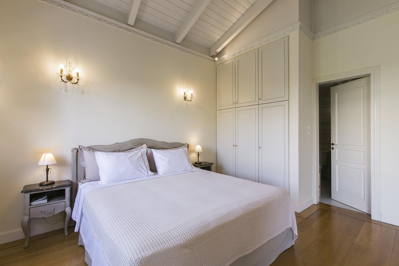 Aerides 3 Luxury Suites Athene Buitenkant foto